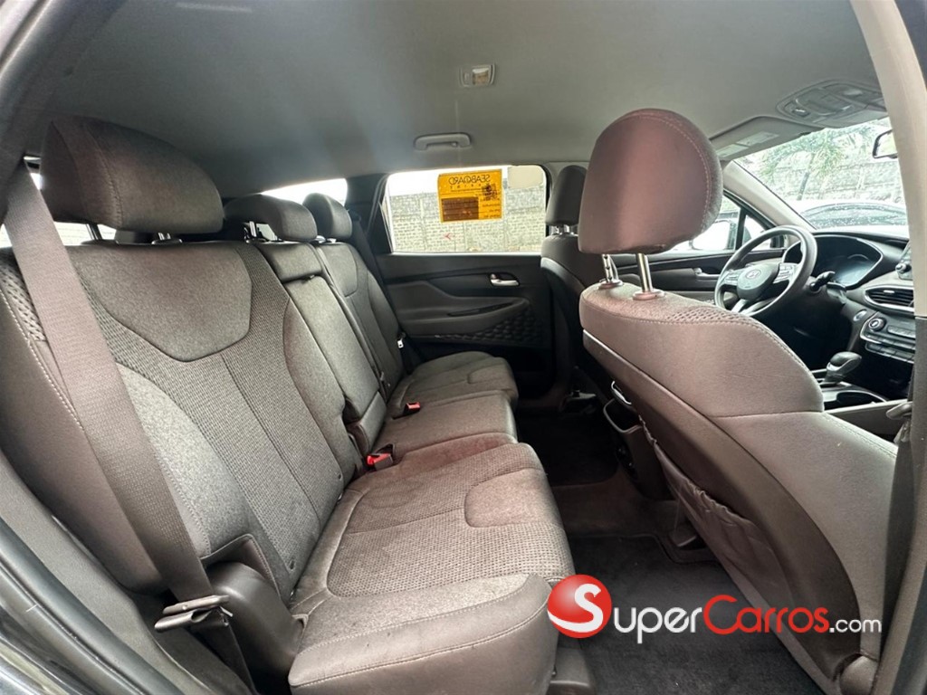 2020 Hyundai Santa Fe SEL — foto 9 / 11