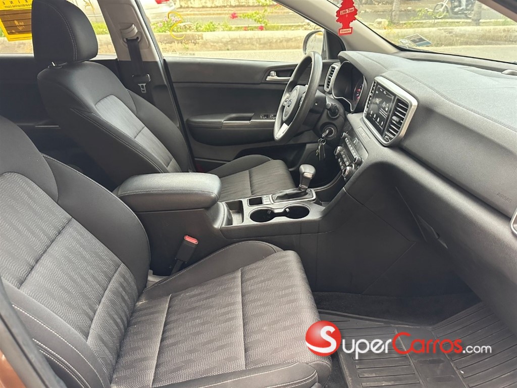 2020 Kia Sportage LX — foto 11 / 12