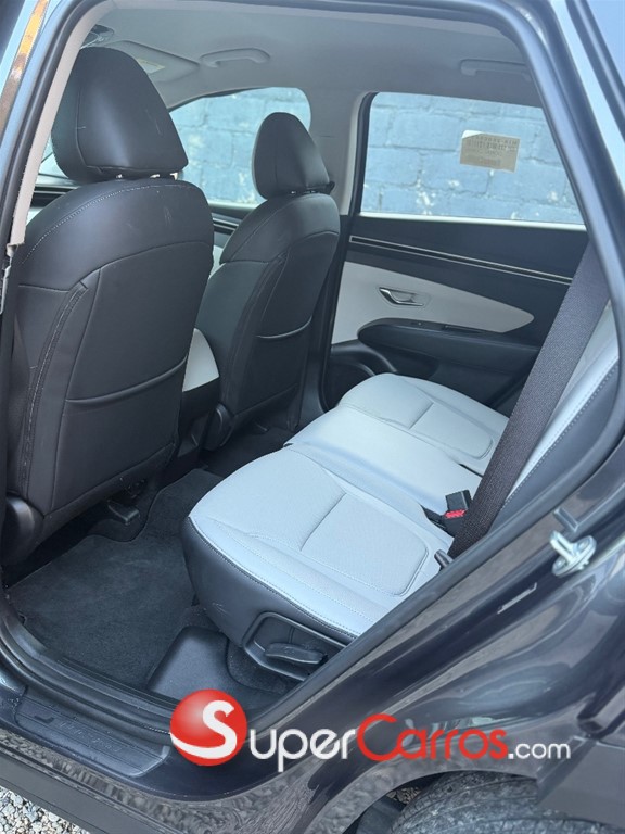 2024 Hyundai Tucson SE — foto 8 / 9