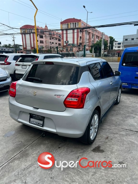 2018 Suzuki Swift Special Edition — foto 9 / 12