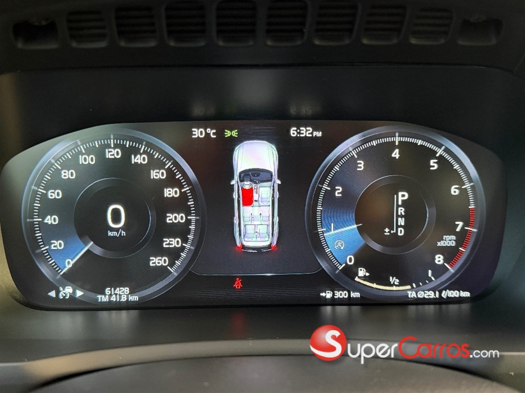 2021 Volvo XC90 — foto 8 / 8