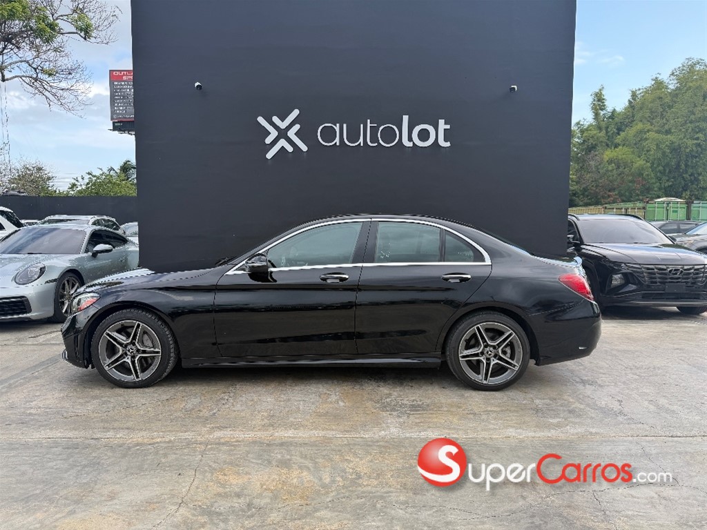 2020 Mercedes-Benz Clase C 300 AMG 4Matic — foto 2 / 9