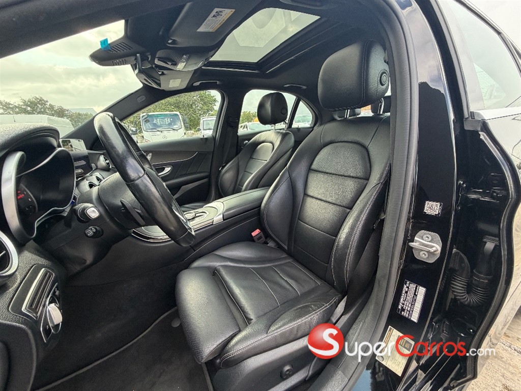 2020 Mercedes-Benz Clase C 300 AMG 4Matic — foto 6 / 9