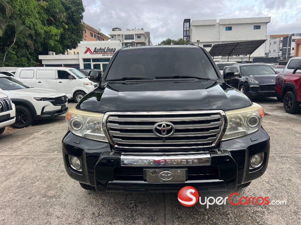 2013 Toyota Land Cruiser VX — foto 2 / 12