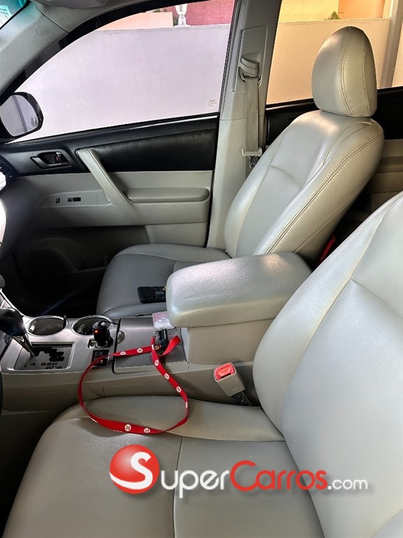 2010 Toyota Highlander — foto 8 / 10