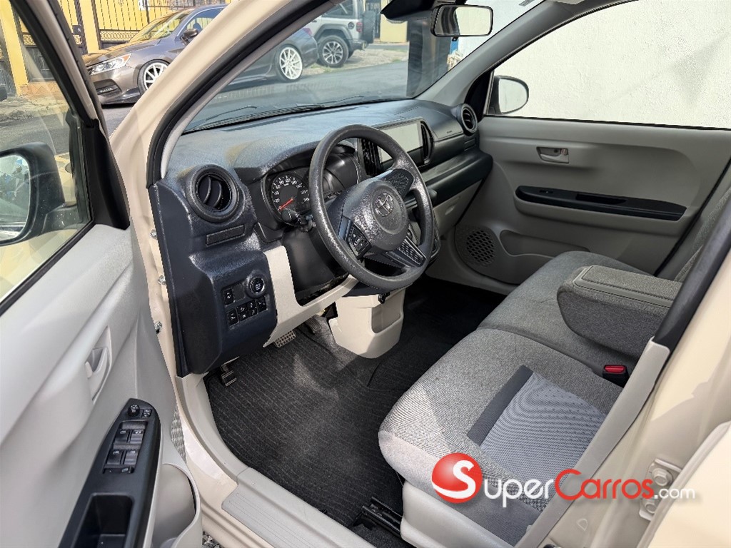 2022 Toyota Passo — foto 8 / 12
