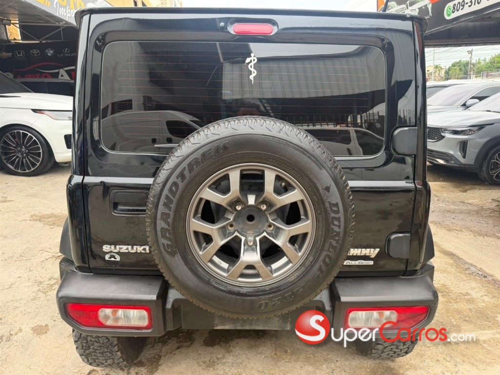 2022 Suzuki Jimny — foto 9 / 12