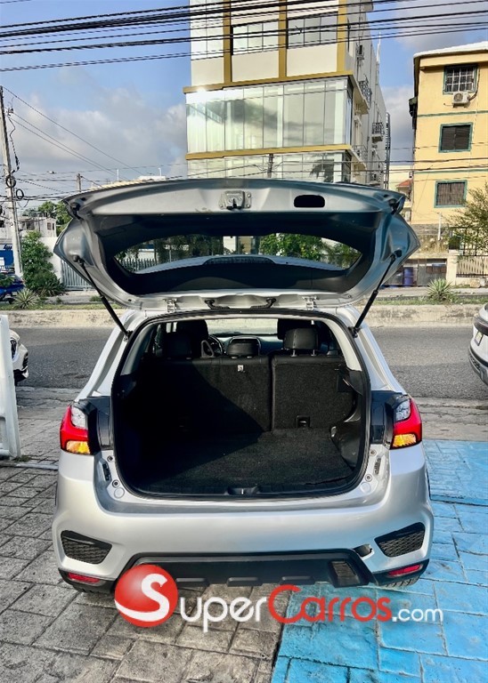 2020 Mitsubishi Motors Outlander Sport — foto 7 / 12