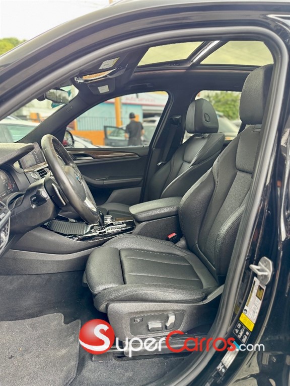 2020 BMW X 3 XDrive 30i — foto 7 / 12