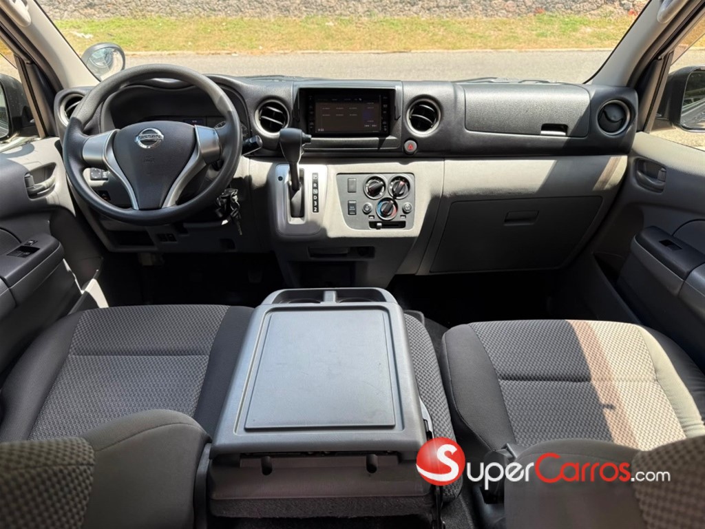 2021 Nissan NV 350 GX Premium — foto 2 / 10