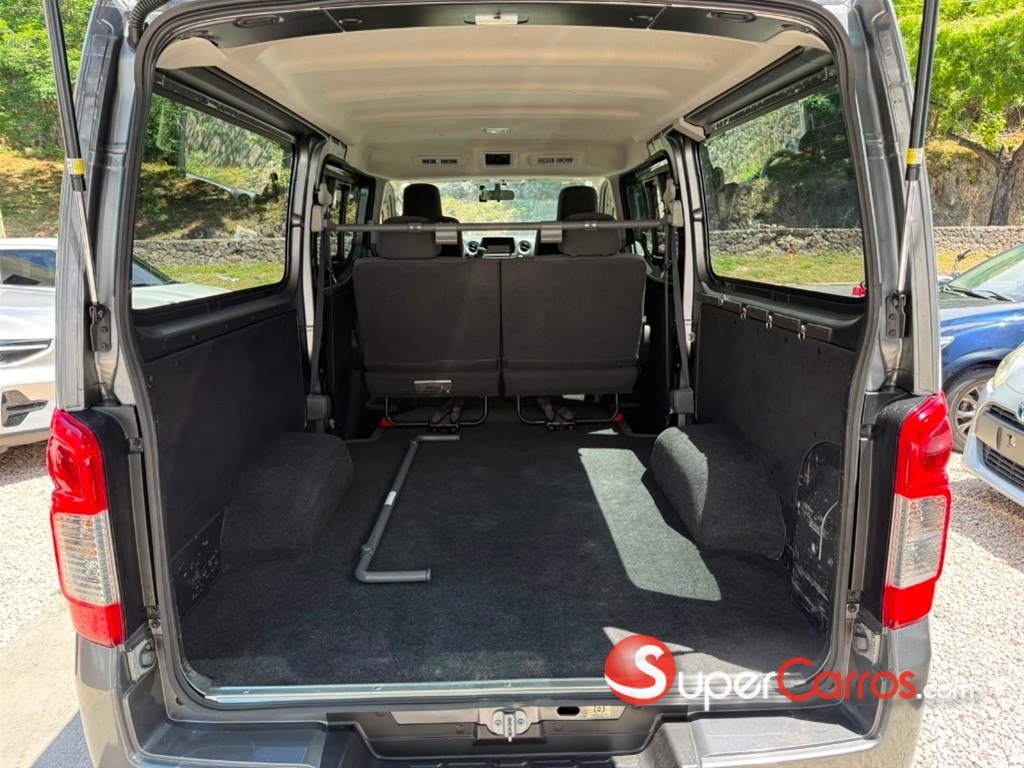 2021 Nissan NV 350 GX Premium — foto 10 / 10