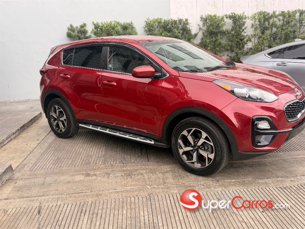 2021 Kia Sportage LX — foto 2 / 10
