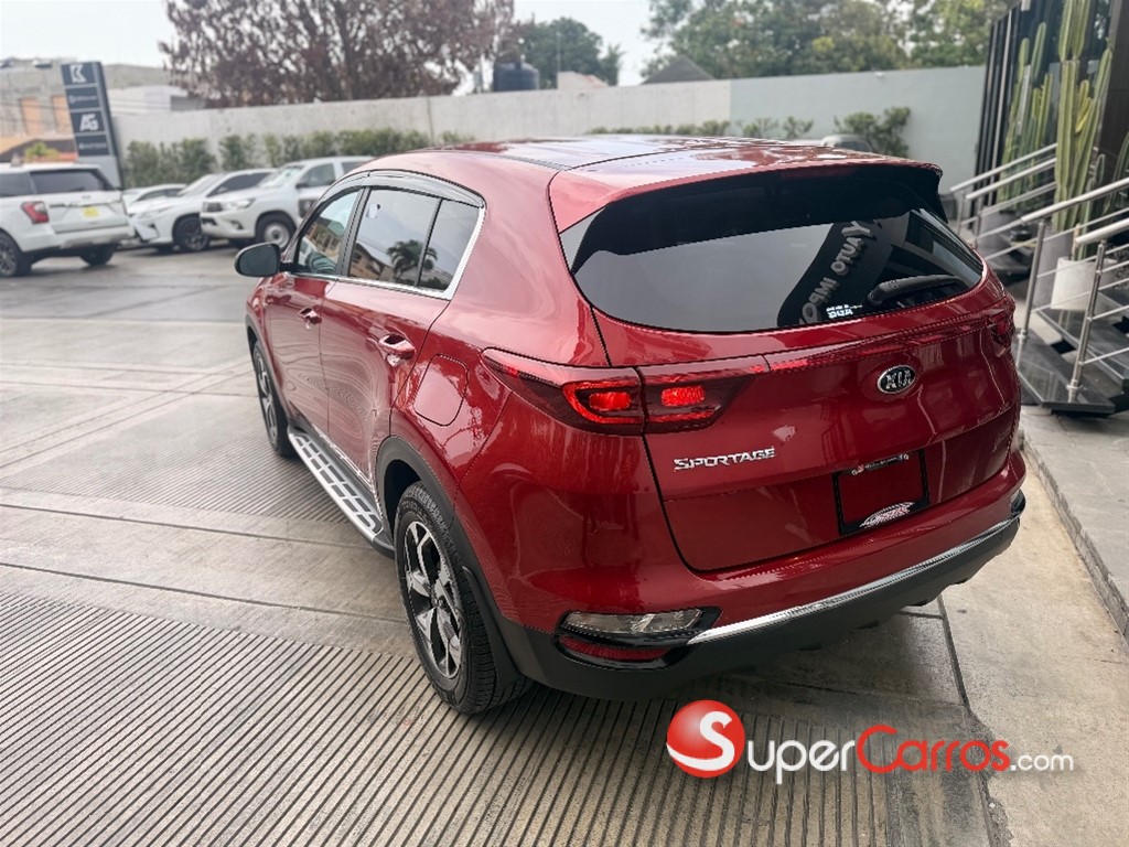 2021 Kia Sportage LX — foto 4 / 10
