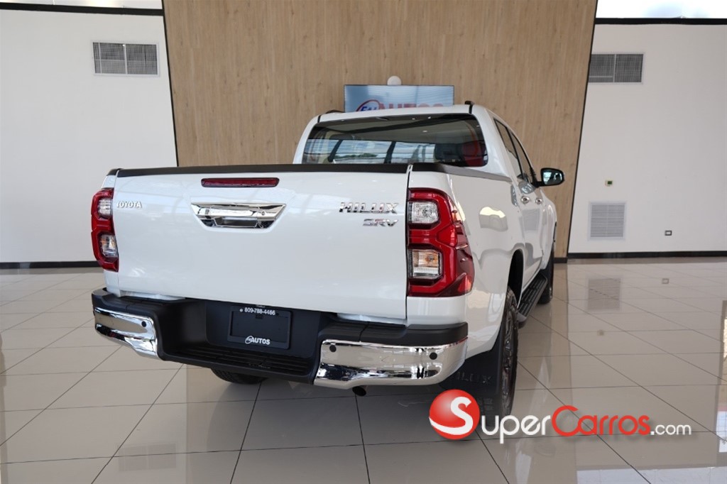 2026 Toyota Hilux Limited — foto 2 / 6