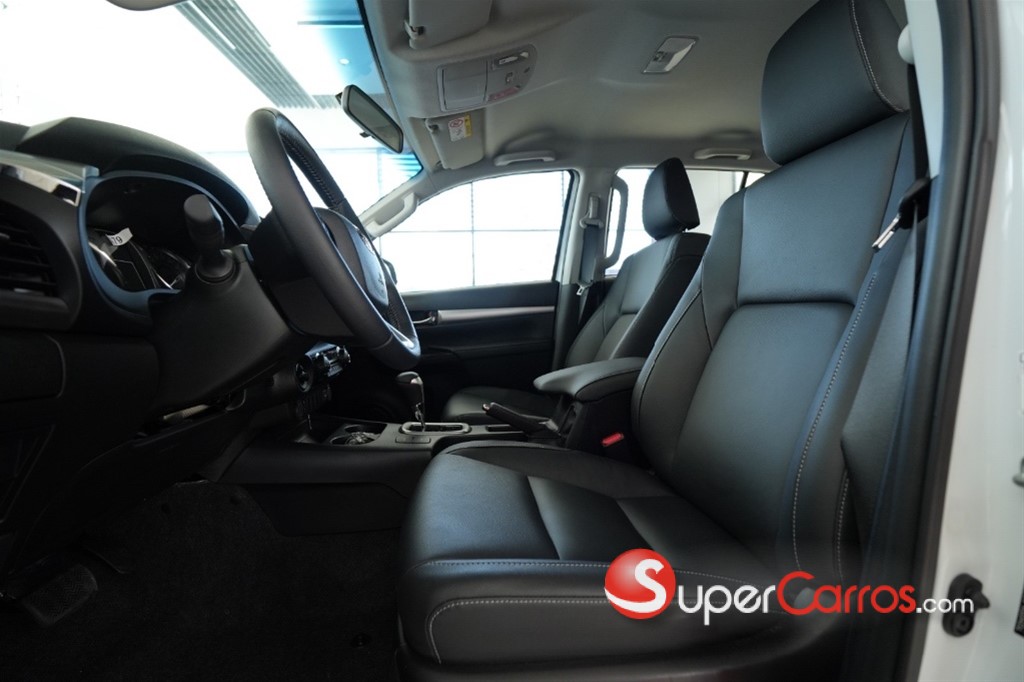 2026 Toyota Hilux Limited — foto 6 / 6