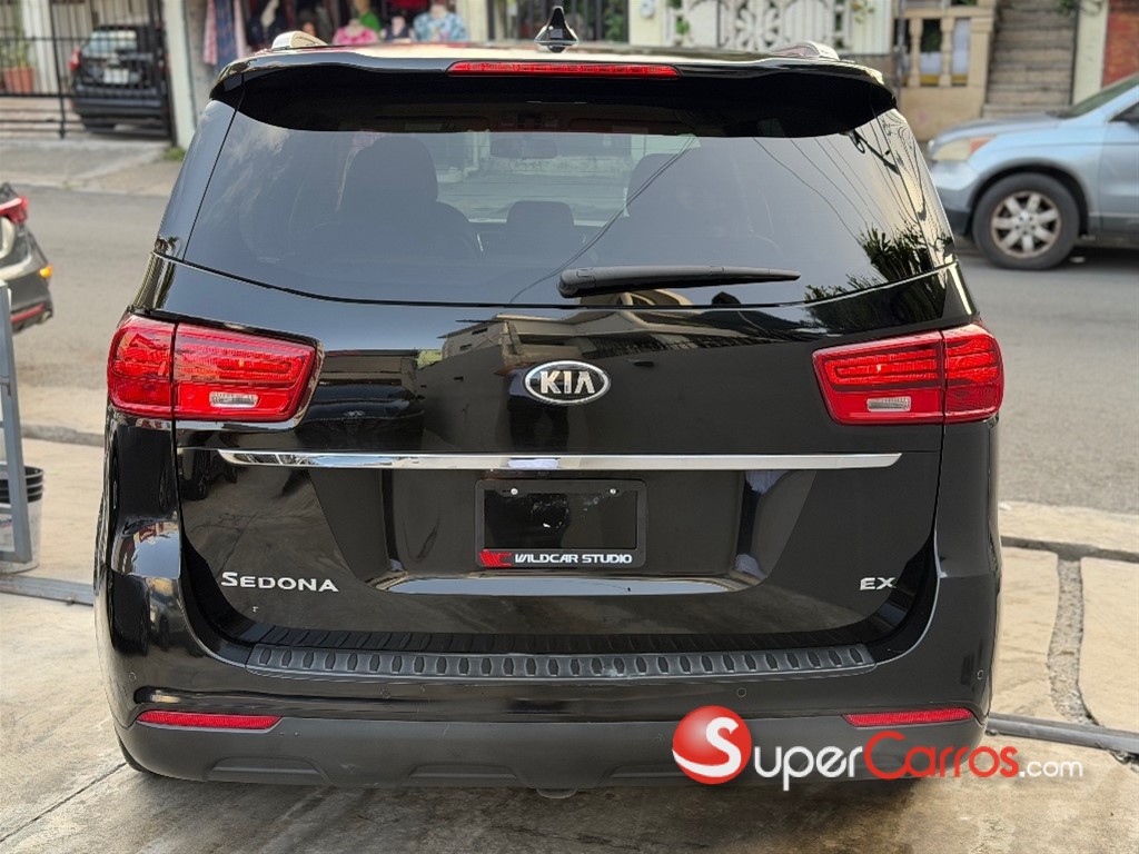 2020 Kia Sedona EX — foto 5 / 12
