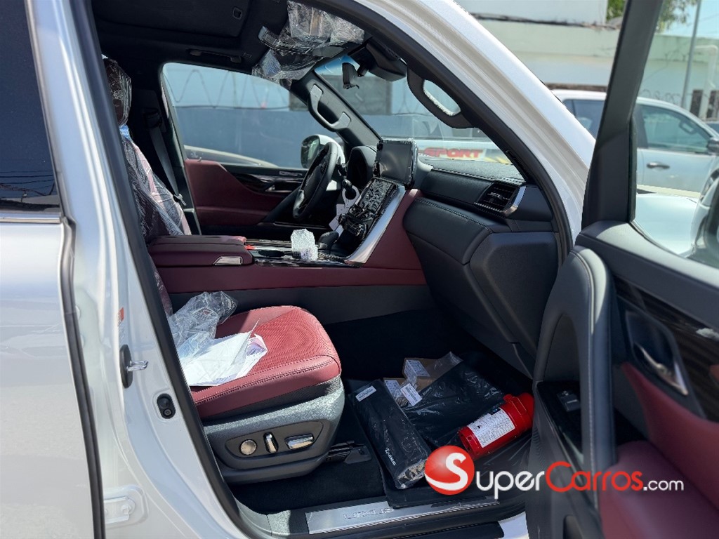2027 Lexus LX 700 VIP — foto 6 / 12