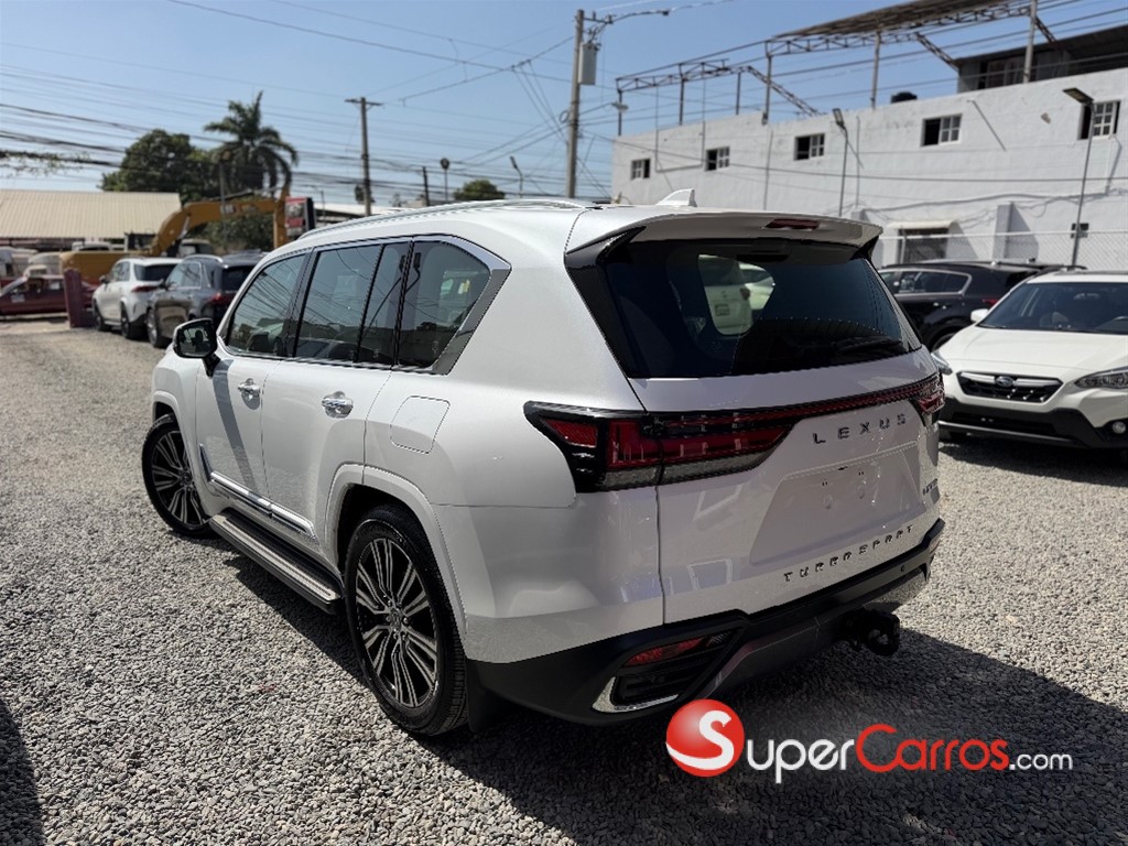 2027 Lexus LX 700 VIP — foto 10 / 12