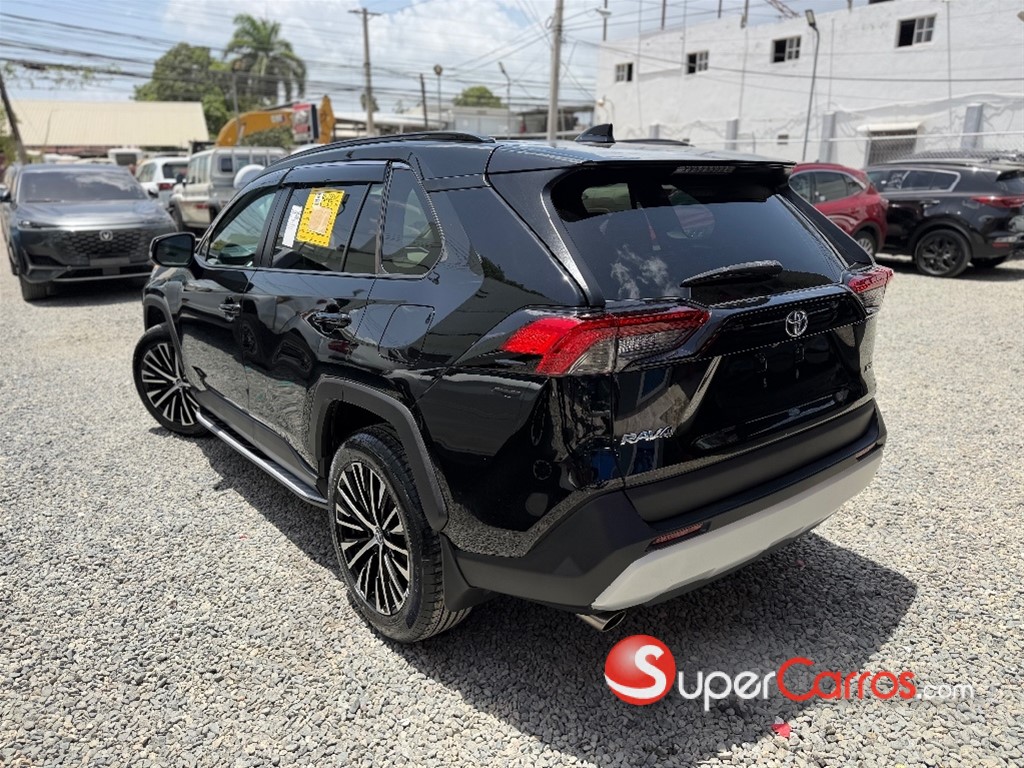 2021 Toyota RAV4 XLE — foto 4 / 12