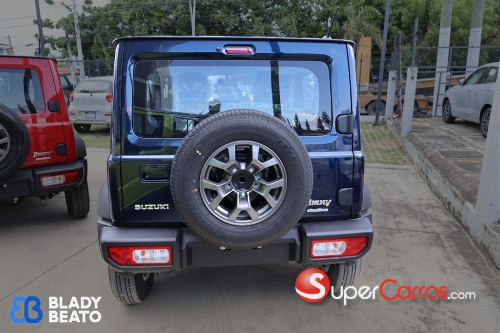 2027 Suzuki Jimny GLX — foto 10 / 12