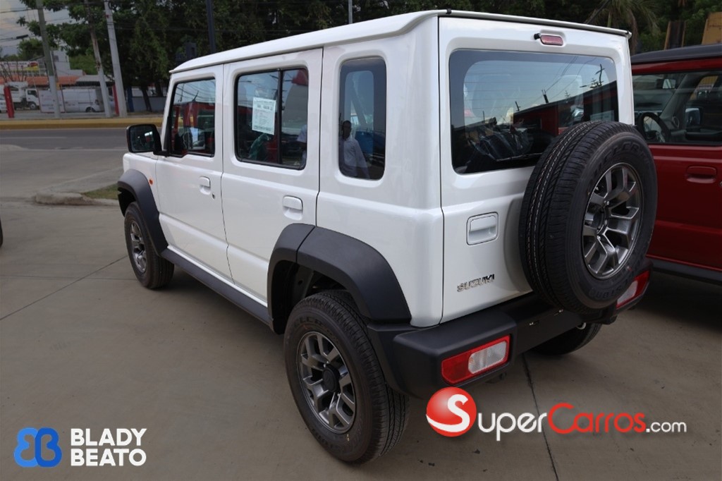 2027 Suzuki Jimny GLX — foto 4 / 12