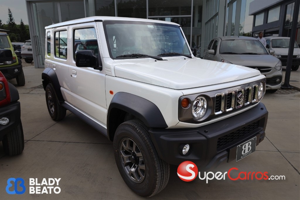2027 Suzuki Jimny GLX — foto 9 / 12