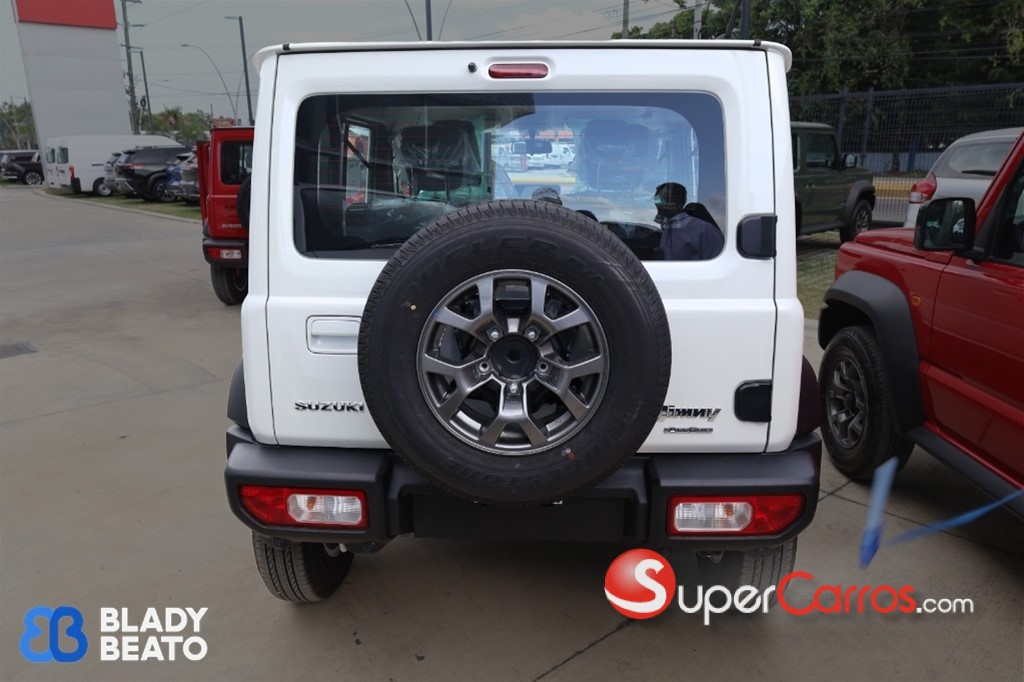 2027 Suzuki Jimny GLX — foto 11 / 12