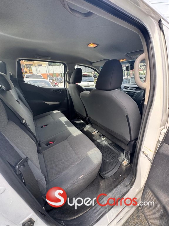 2020 Nissan Frontier — foto 4 / 11