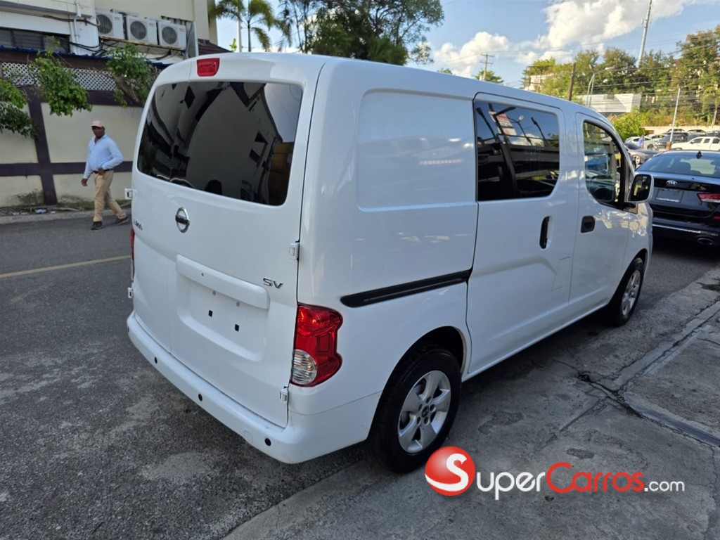 2021 Nissan NV 200 — foto 2 / 9
