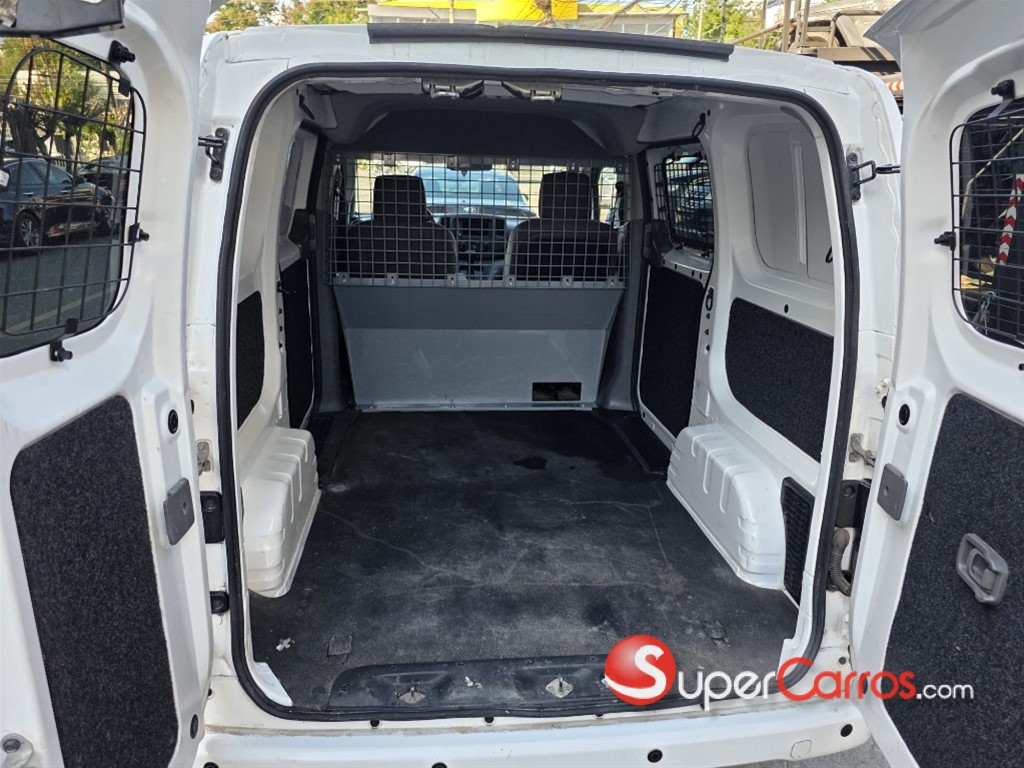 2021 Nissan NV 200 — foto 5 / 9