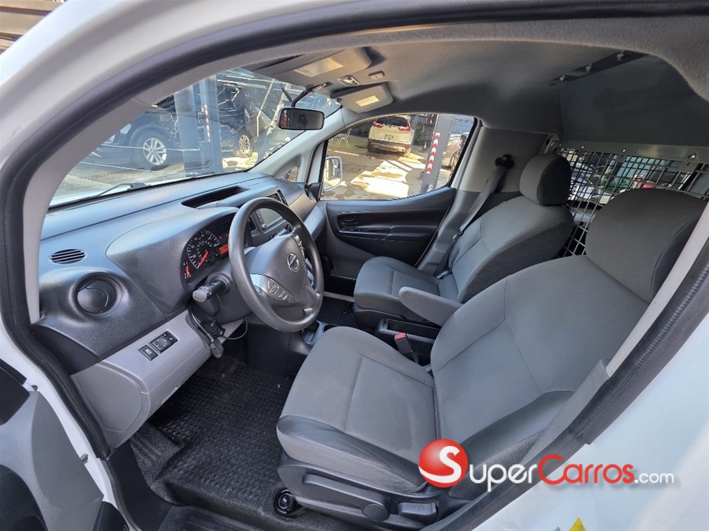 2021 Nissan NV 200 — foto 6 / 9