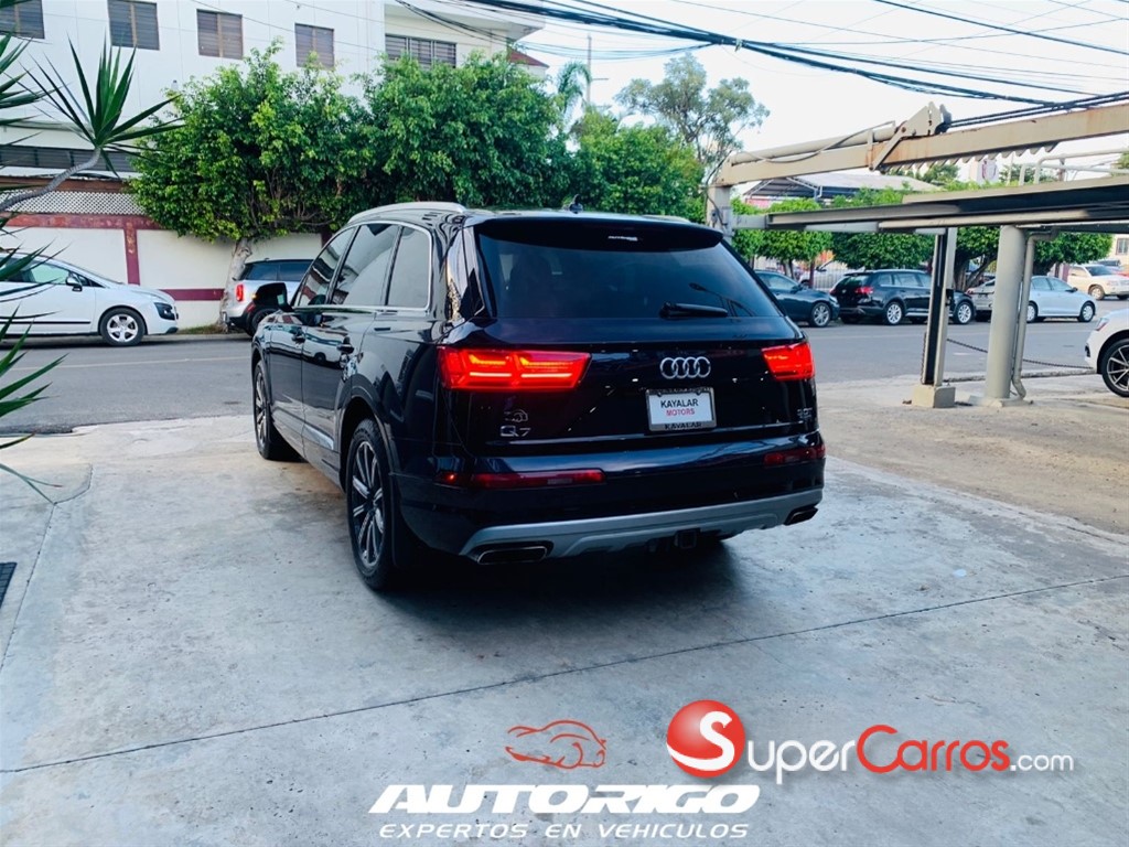 2017 Audi Q7 Premiun Plus — foto 7 / 12