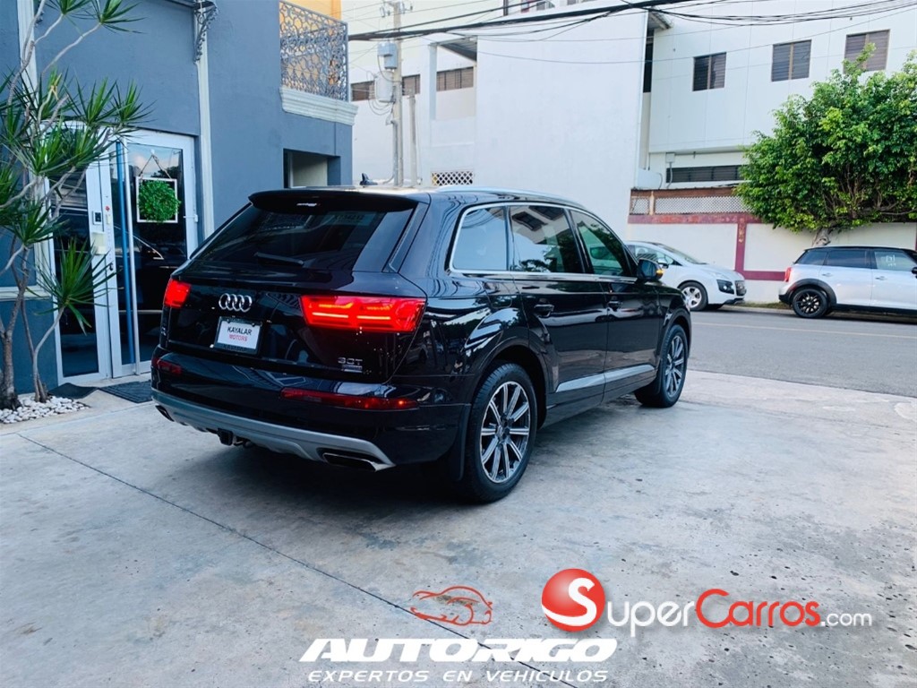 2017 Audi Q7 Premiun Plus — foto 9 / 12