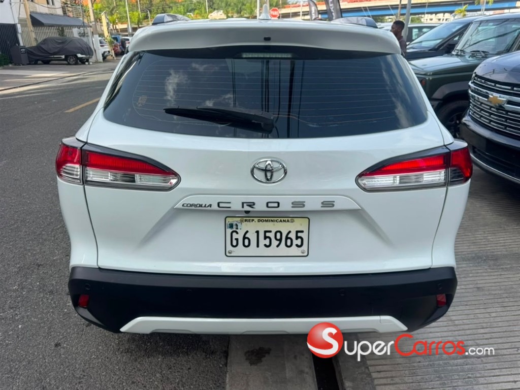 2023 Toyota Corolla Cross — foto 6 / 12