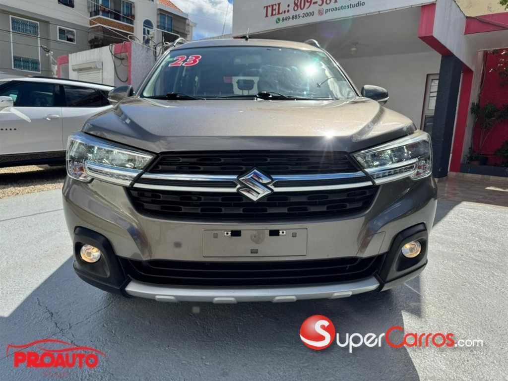 2023 Suzuki XL7 GLX — foto 2 / 10