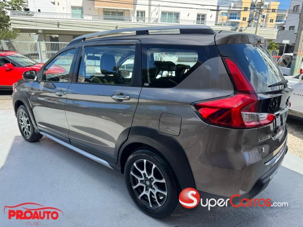 2023 Suzuki XL7 GLX — foto 4 / 10