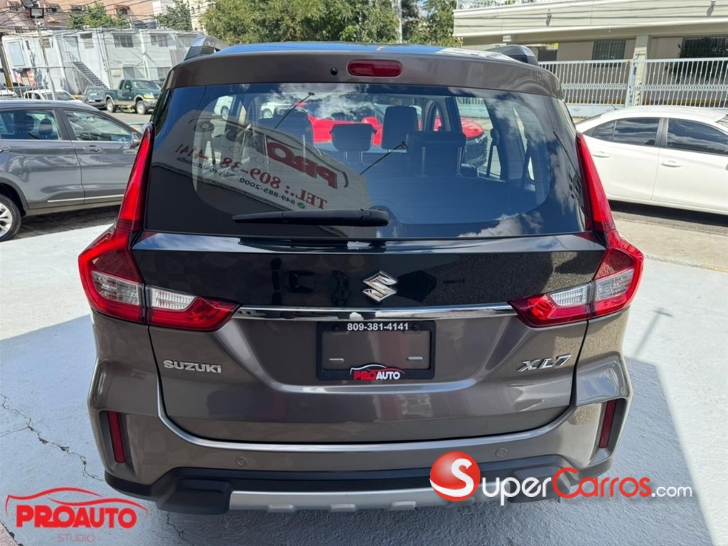2023 Suzuki XL7 GLX — foto 5 / 10