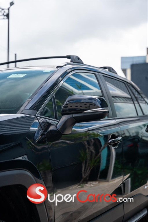 2022 Toyota RAV4 XLE Hybrid — foto 6 / 12