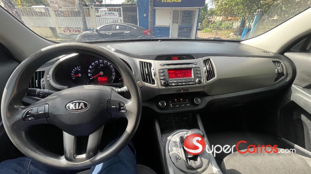 2016 Kia Sportage LX — foto 9 / 12
