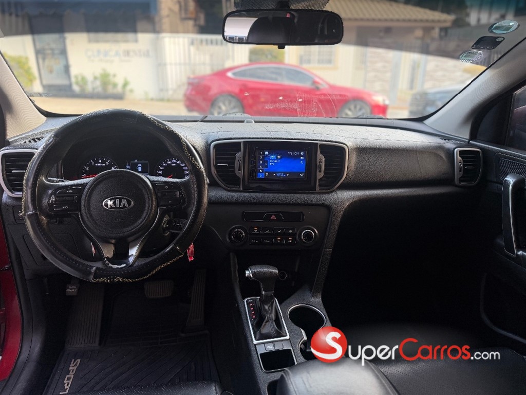 2017 Kia Sportage LX — foto 6 / 10