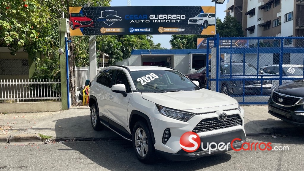 2020 Toyota RAV4 LE