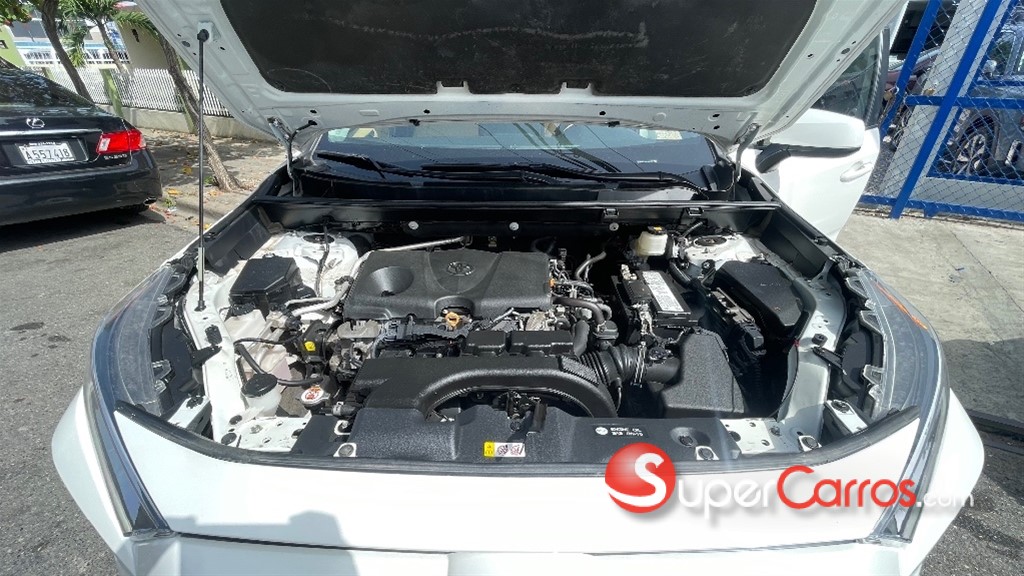 2020 Toyota RAV4 LE — foto 12 / 12