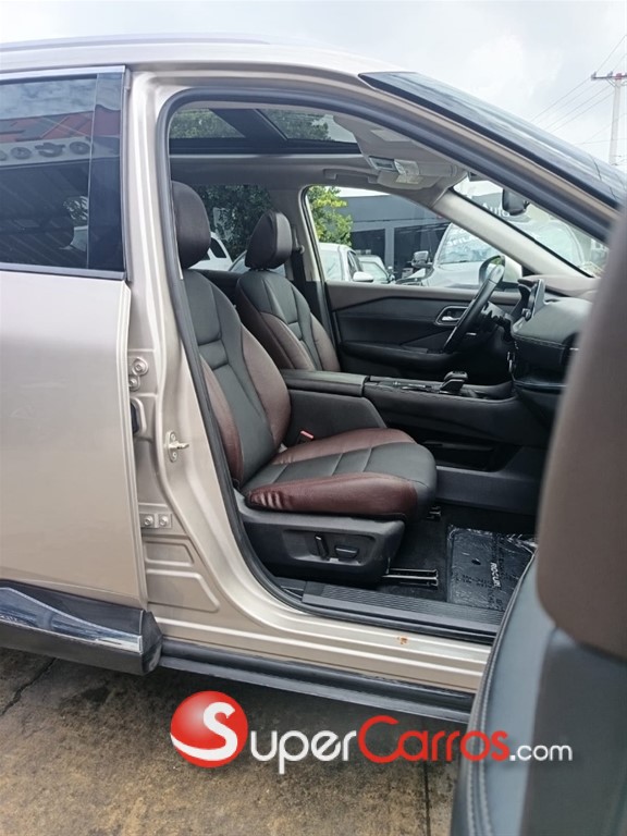 2021 Nissan Rogue — foto 10 / 11