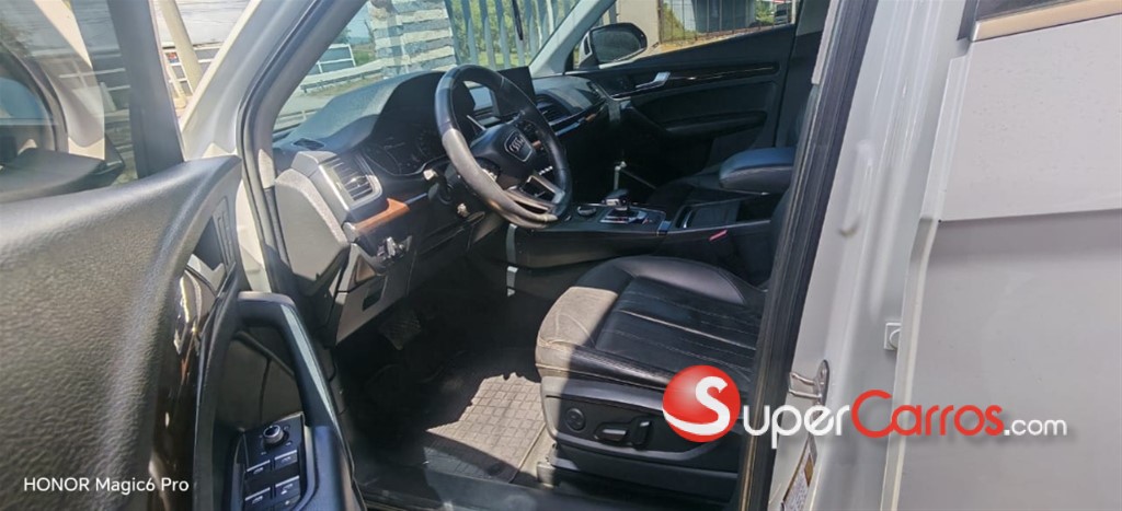 2020 Audi Q5 Premium Plus — foto 7 / 8