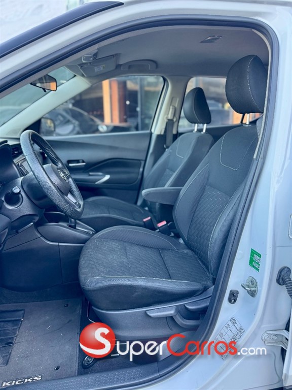 2023 Nissan Kicks — foto 8 / 12