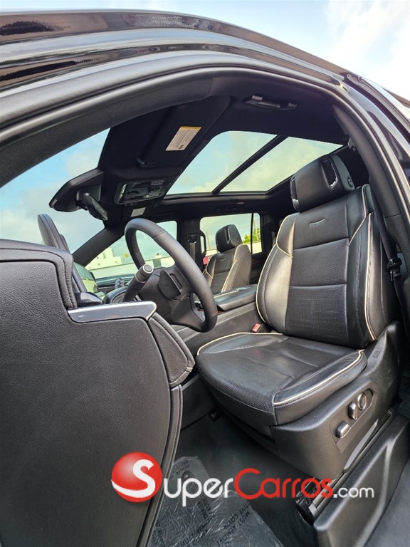 2021 Cadillac Escalade Premium Luxury Long — foto 8 / 12