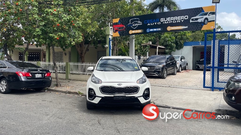 2020 Kia Sportage LX — foto 2 / 12