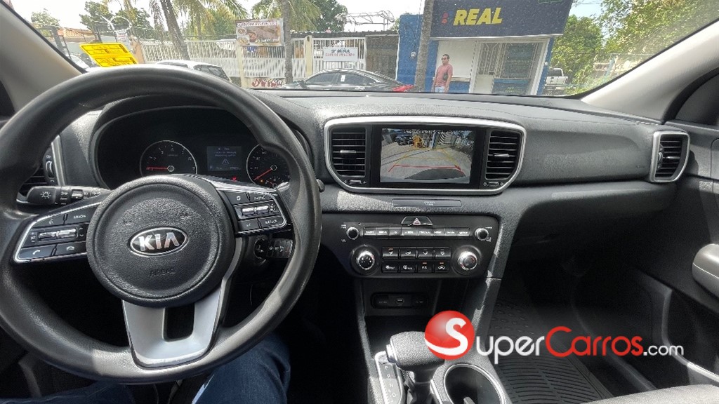 2020 Kia Sportage LX — foto 9 / 12