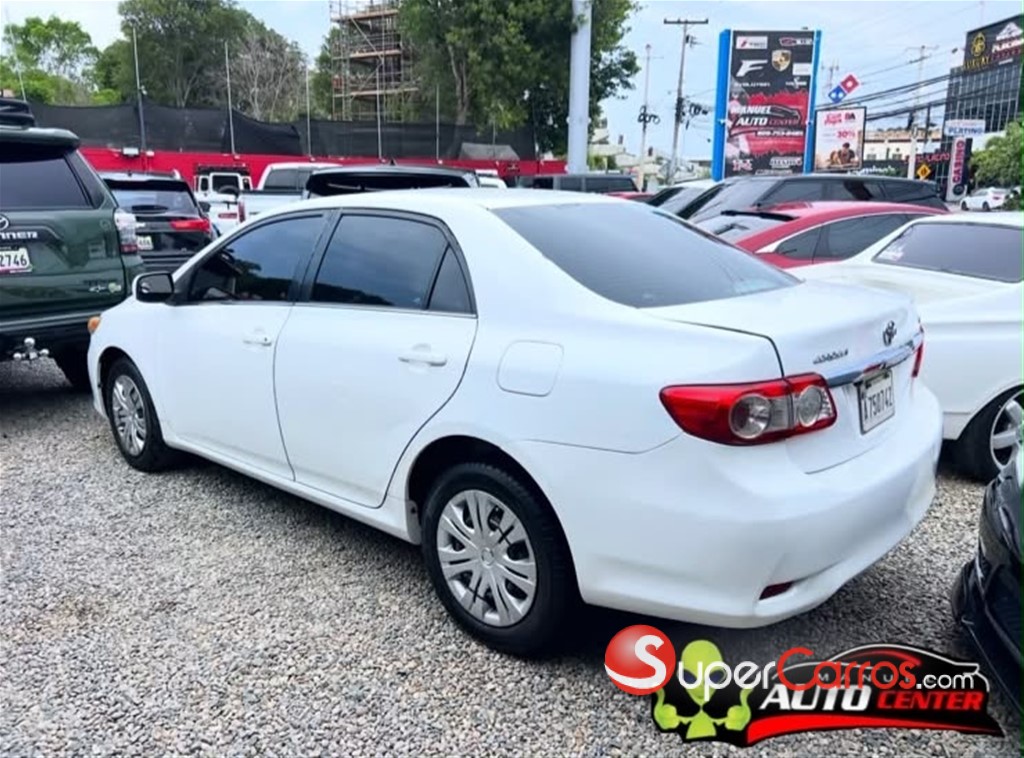 2013 Toyota Corolla LE — foto 7 / 8