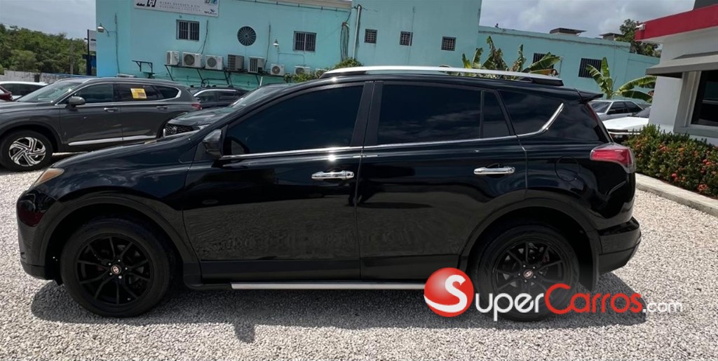 2017 Toyota RAV4 LE — foto 5 / 12